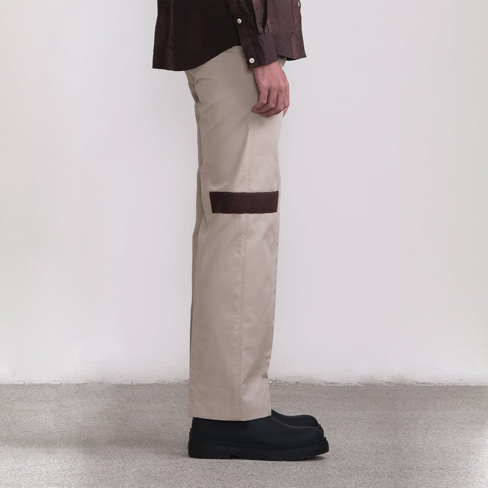Applet Uniform Trousers Ecru styling frame