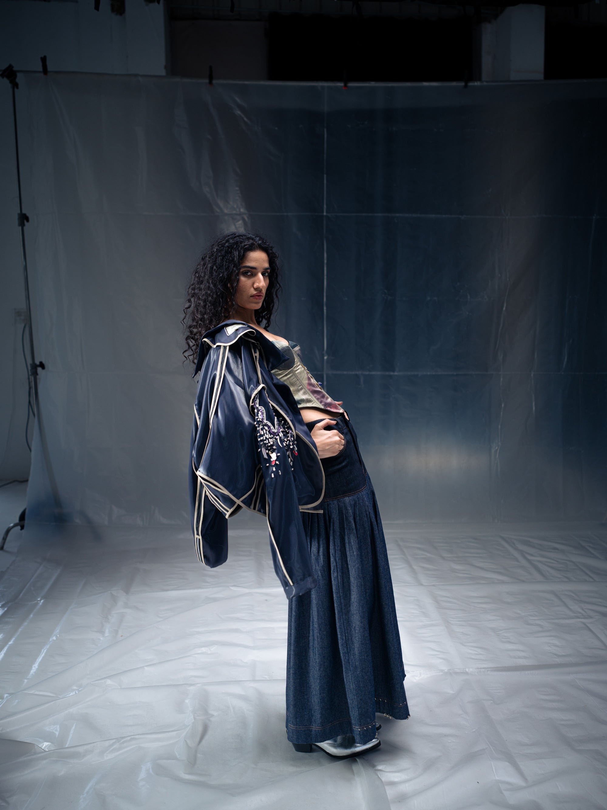 Double Wet Jacket styling frame