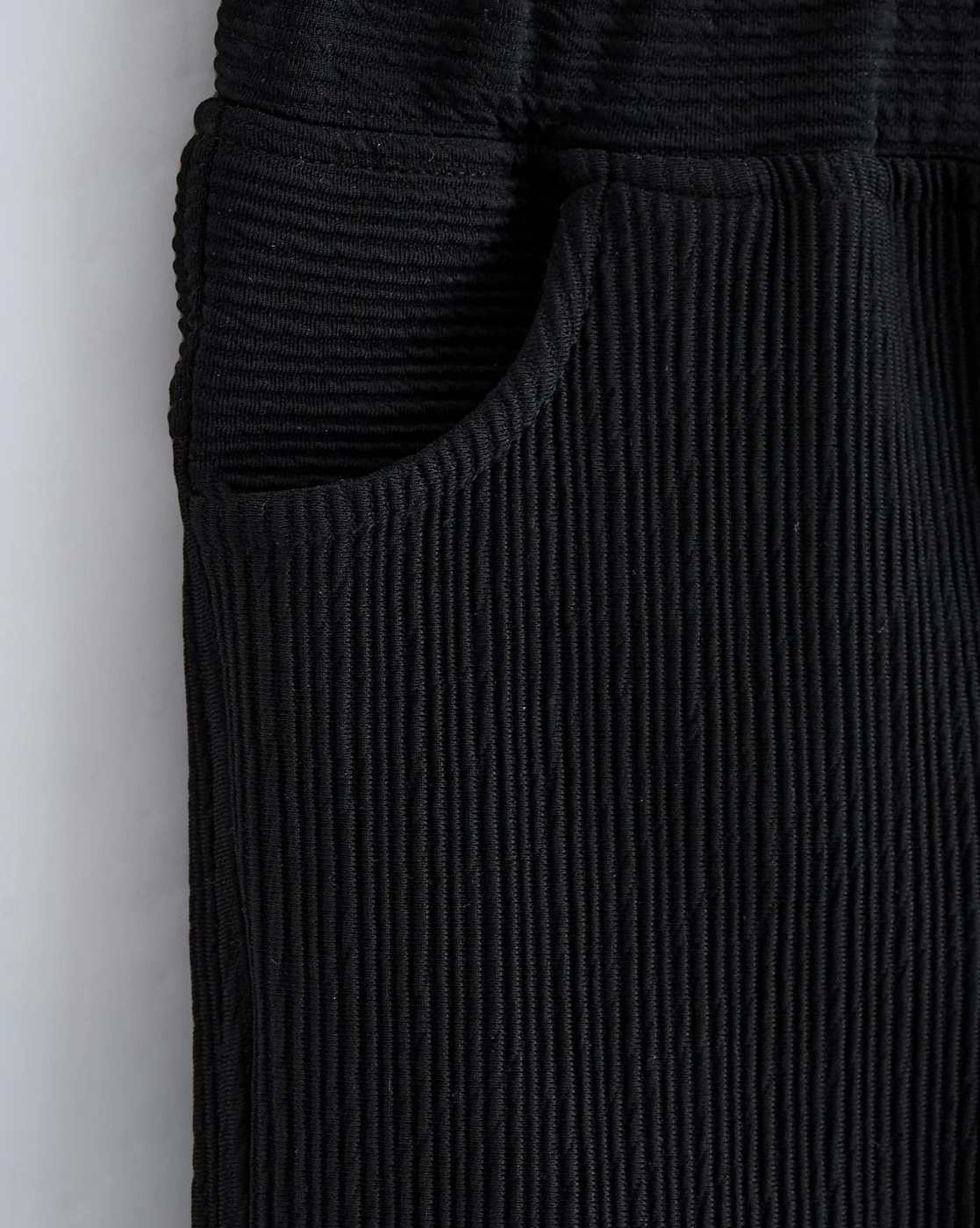 1324446