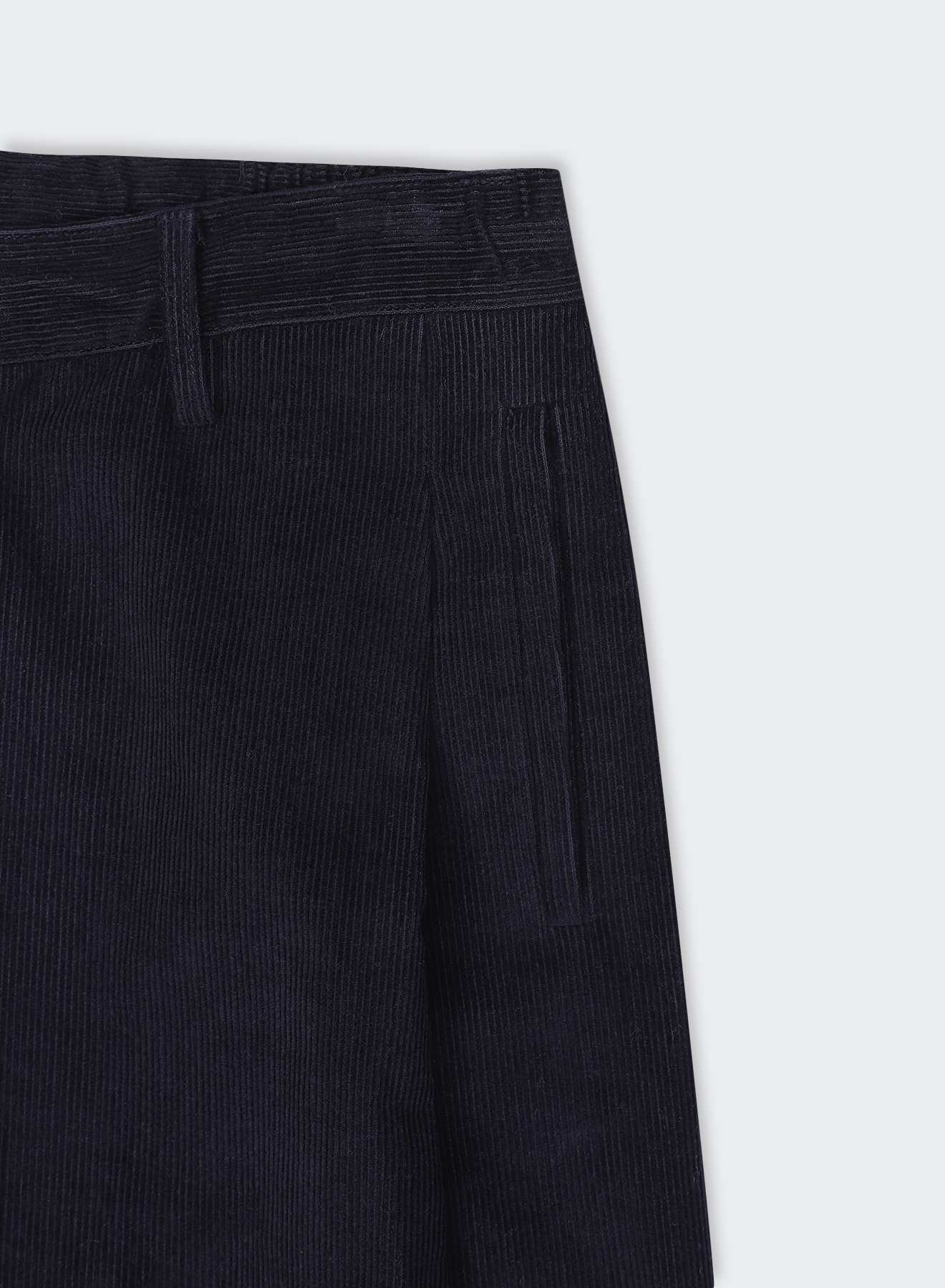 Bharti
Relaxed Fit
Single Pleat Trousers texture detail